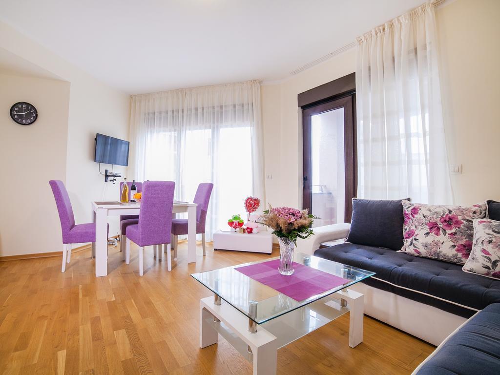 Bel&Rus Sea Apartment Budva Eksteriør billede